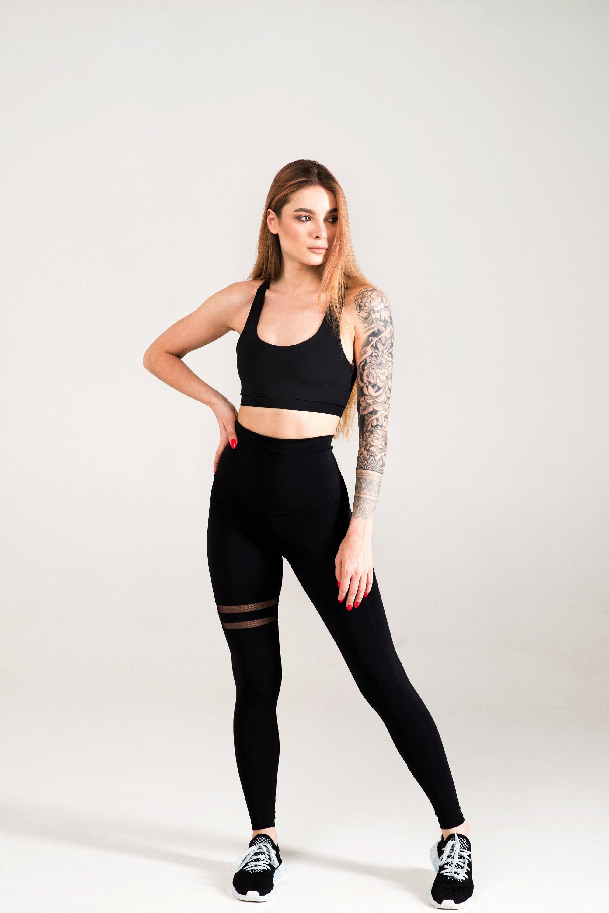 leggings with two stripes