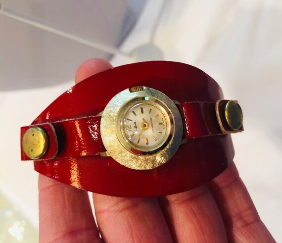 Vintage Sheffield Red and Gold Pleather Wrist Wat… - image 2