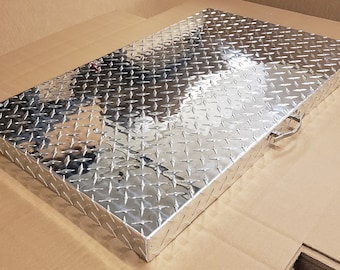 Griddle Cover, Diamond Plate Aluminum, for 28-inch Blackstone Griddle
