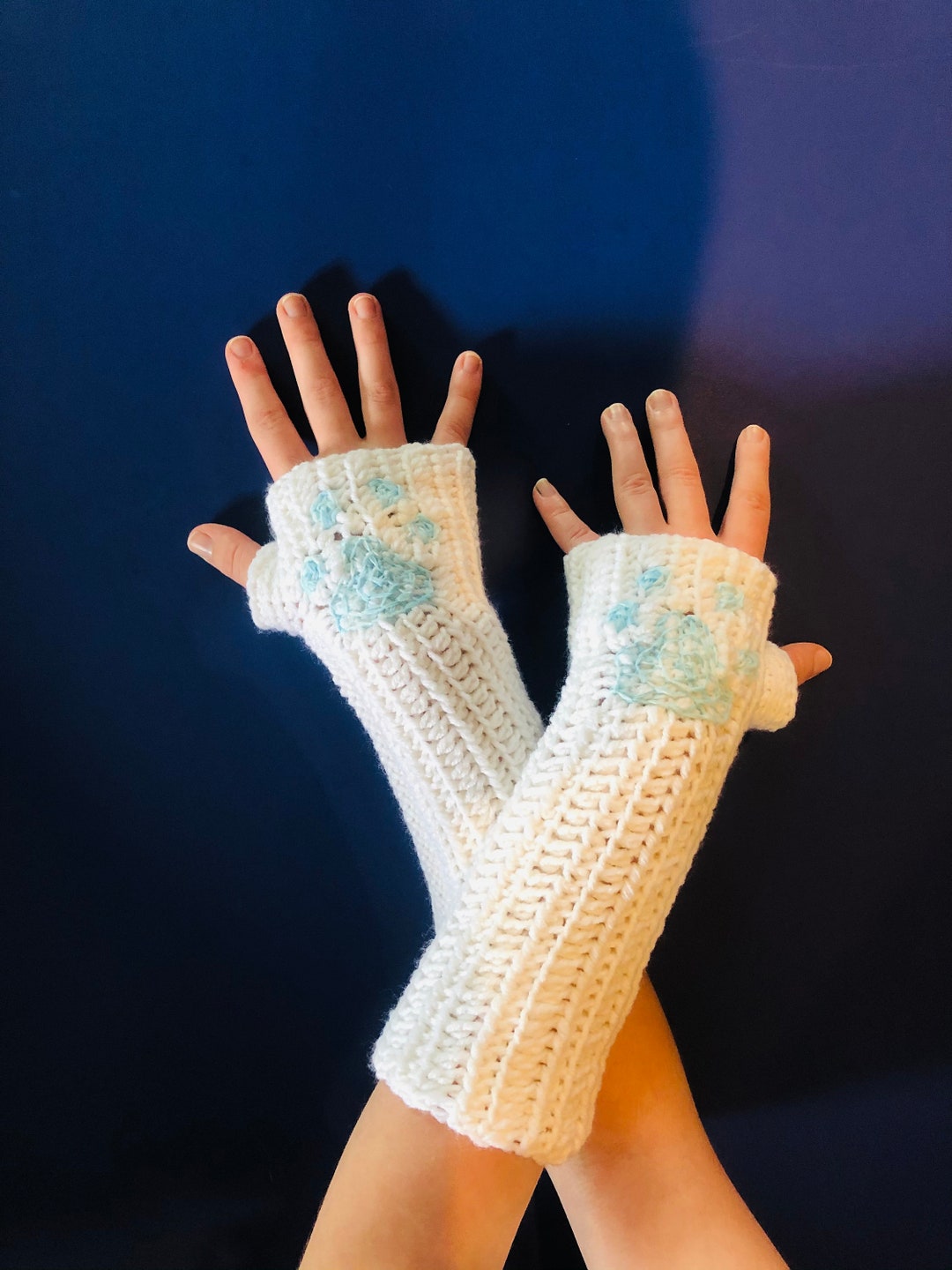 White Cat Paw Print Fingerless Gloves, Glow in the Dark, Cold