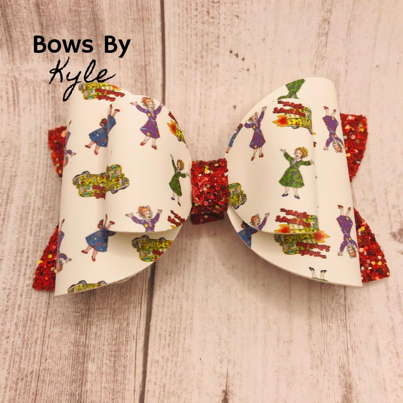 Back to school hair bow-Red and yellow glitter bow-4 inches hair bow-Pencil hair bow-Chalkboard hair bow-First day of school hair bow