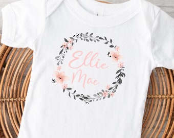 Personalized newborn bodysuit, custom baby name bodysuit, coming home outfit, Baby shower gift, Newborn gift, personalized baby gift