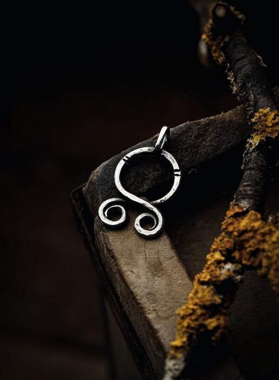 Handgeschmiedetes Trollkreuz 925 Silber · nordisches Schutzsymbol · Wikinger Amulett · Talisman Schmuck · Unikat Anhänger