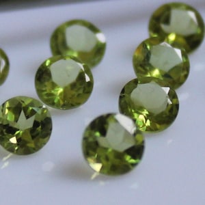 6MM, 7MM, 8MM Natural Peridot Faceted Round cut Gemstone, AAA Green Peridot Faceted Round Cut Calibrated Size loose Gemstone For Jewelry