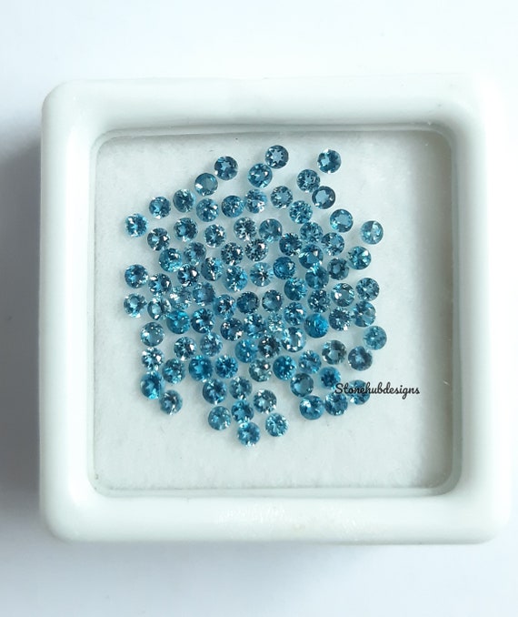 Filo Di Perline In Topazio Blu Londra Naturale &ndash; Sfaccettate Rotonde 3x3 Mm, 13 Pollici, Qualit&agrave; AAA, India