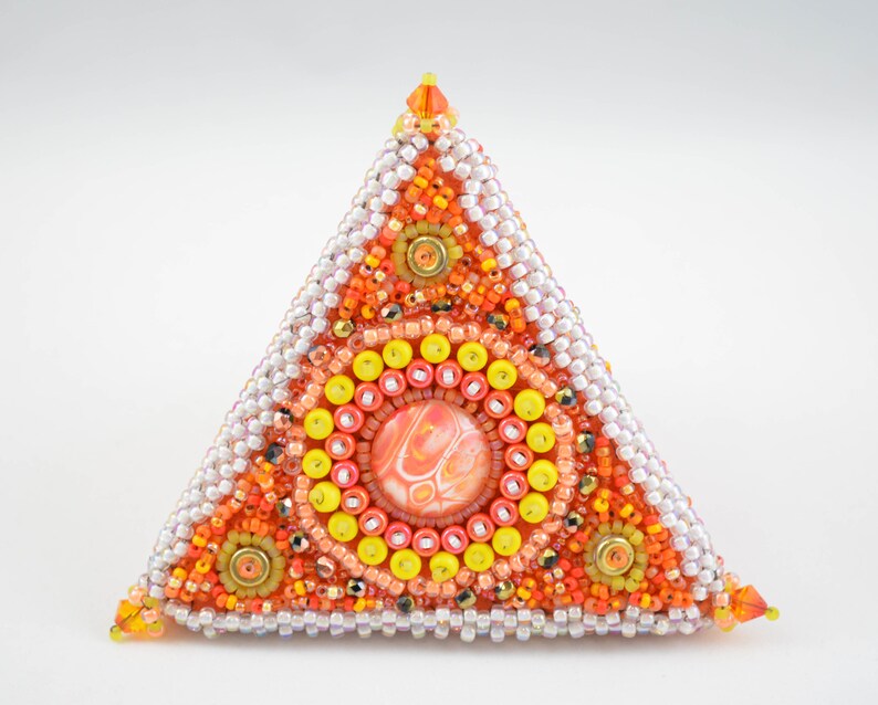 Tutorial for 3D Bead Embroidery Pyramid Designed by the Sparkly ...