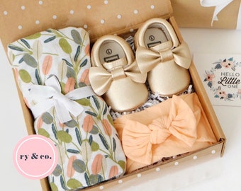 Baby gift box, Baby Gift Set, Ready to ship Baby Shower gift with card, Gifts for babies, Christening Gifts, New Baby gift, Baby Girl Gifts