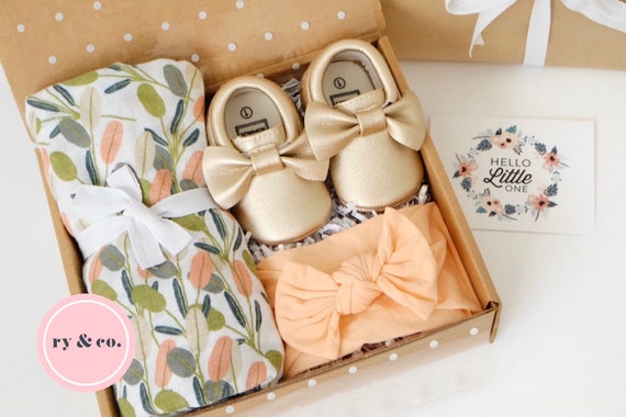 Baby Gift Box, Baby Gift Set, Ready to Ship Baby Shower Gift With Card,  Gifts for Babies, Christening Gifts, New Baby Gift, Baby Girl Gifts 