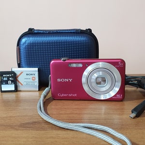 Sony Cyber-shot DSC-W710 CCD 16Mp + Memory Card 8GB pink