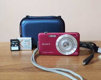 Sony Cyber-shot DSC-W710 CCD 16Mp + Memory Card 8GB pink