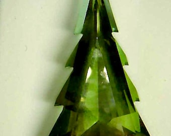 Color Changing Zandrite, the lab created Alexandrite simulate, Tree shape Fancy Cut, Green to red color change, loose stone.