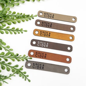 Etichette MIDI sottili // 0,5" x 3" // Etichette in similpelle senza cuciture // Rivetto a vite Chicago // Etichette aziendali per cappelli // Etichetta all'uncinetto // Etichette per maglieria