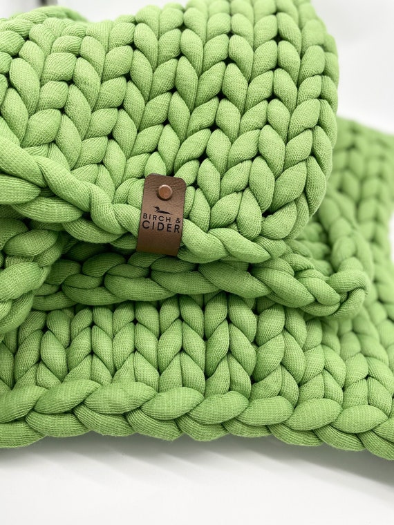 Chunky Knit Blanket Tags // XL Tags // Custom No Sew Faux Leather// 1"x 4.5" // Chicago Screw Rivet Knit Tags // Business Labels // Hat Tag