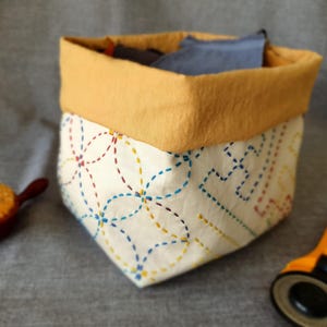 Zestaw DIY Sashiko Kosz z tkaniny Japoński haft igłowy, skrawki materiału/pudełko na projekt