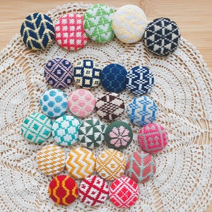 Uitverkoop! KOGIN Self Cover Button haarelastiekje / broche Japans borduurwerk