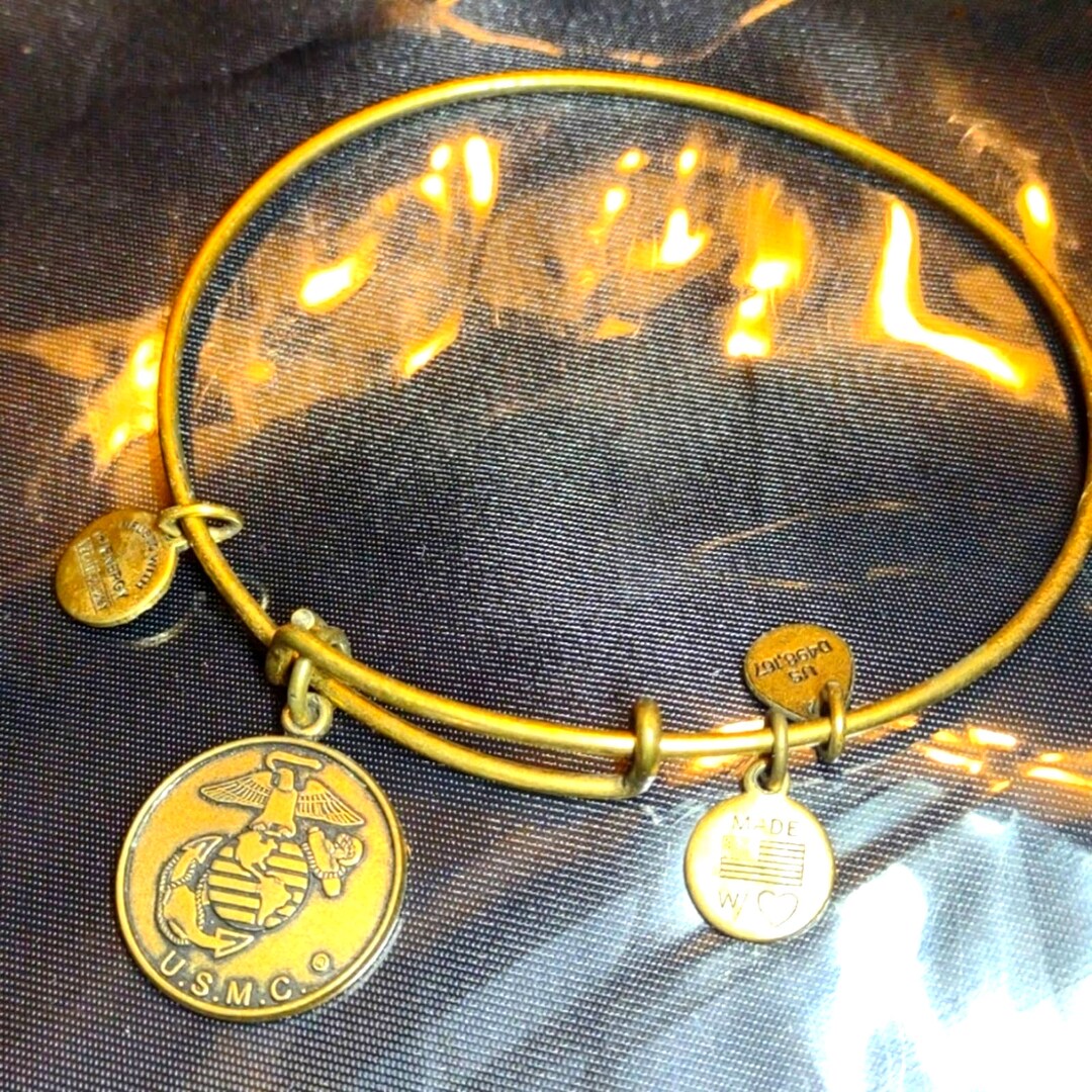 Beautiful Gold Alex and Ani Marine Corps Gold Bracelet Etsy