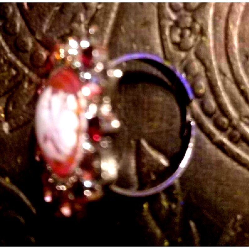 Beautiful~Adjustable Cameo Ring