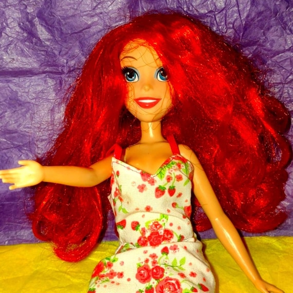 Poupée Barbie rousse Hasbro 2015 Absolument magnifique : Je pense