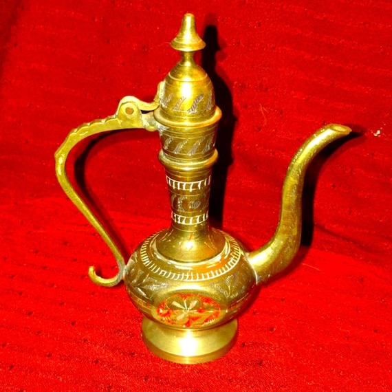 Exquisite 1930s antique brass genie lamp from India~handmade