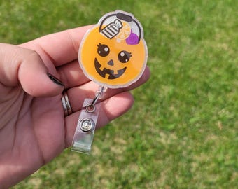 Porta credencial de calabaza de Halloween / Porta credencial médico intercambiable