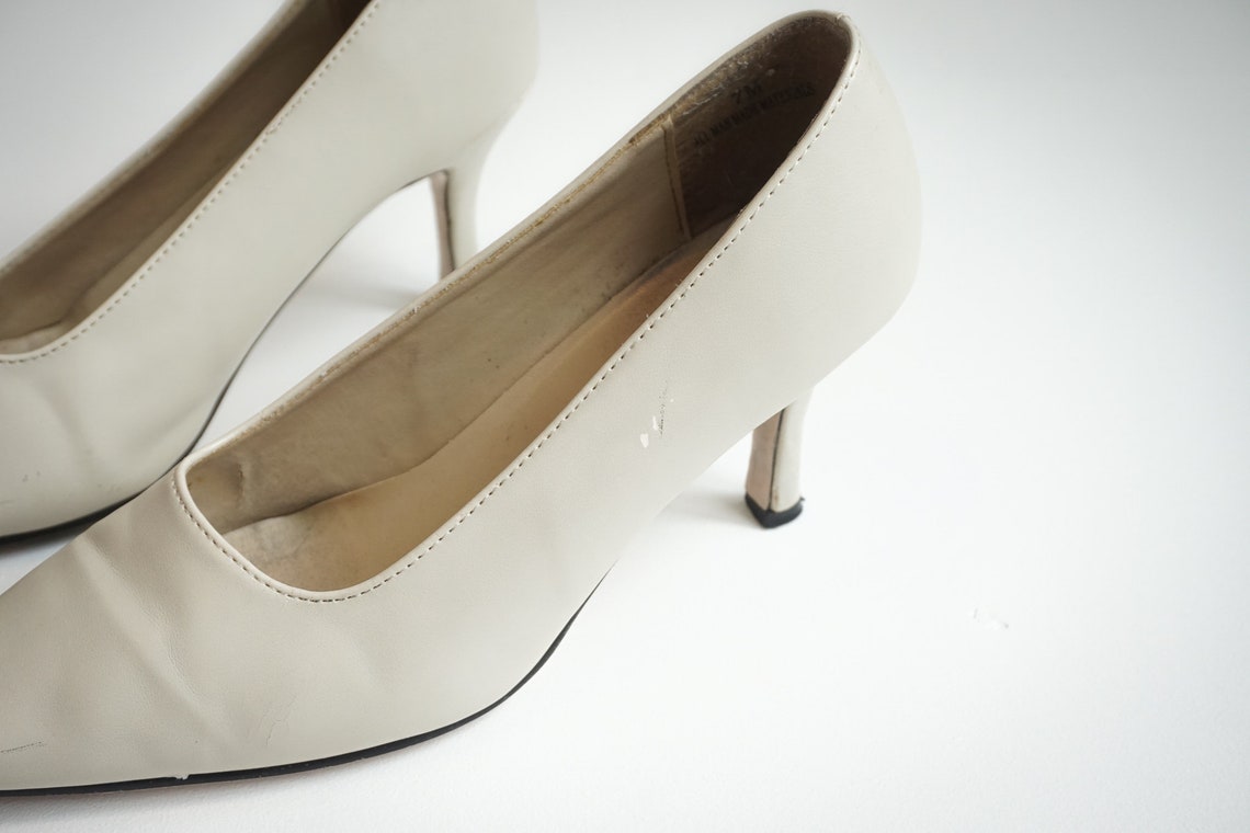 ivory pointed shoes