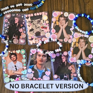 Fototessera di Joe Keery, Djo, Fototessera di Steve Harrington Versione SENZA Braccialetto