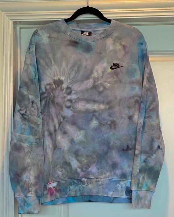 nike tie dye crewneck