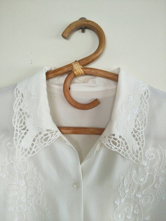 Vintage White Blouse with Detailed Oversized Colla