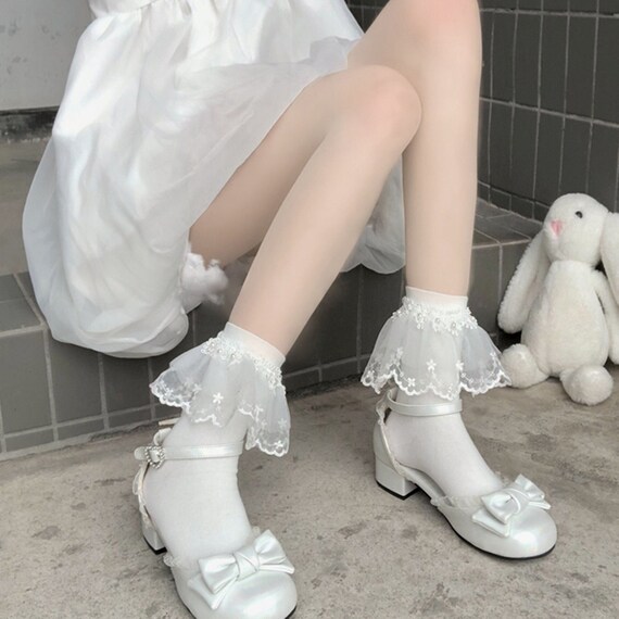 White frilly socks womens online