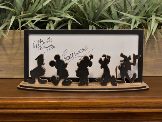 Decoslide classic Mickey inspired welcome frame, interchangeable Disney inspired home decor. Character autograph board.