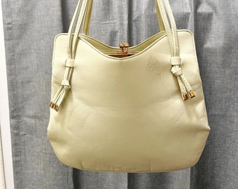 Vintage Cream Leather Purse. Excellent Condition