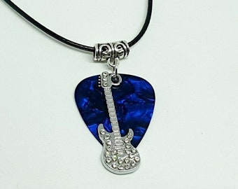 Guitar Pick Plectrum Rhinestone Diamond Sparkly Blue Rock Fender Guitar Necklace Jewellery 80s Heavy Metal Costume