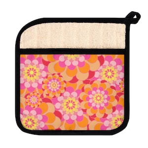 60s Psychedelic Kitchen 70s retro Floral Pot Holder with Pocket Oven Mitt Heat Pad Trivet Oven Glove Flowers Pansy Rose