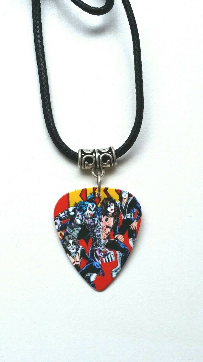 KISS Guitar Pick plectrum Rock Pendant Necklace Band Logo Gene Ace Paul Peter Comic