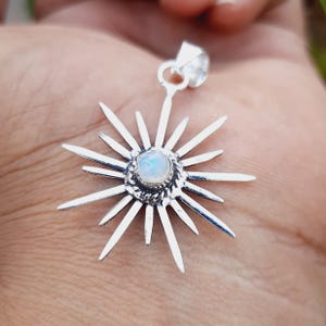 Blauer Mondstein Sonne Anhänger: Sterling Silber Stern Halskette