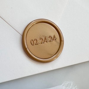 Gepersonaliseerde datumlakzegelstickers voor huwelijksuitnodigingen, save-the-dates en monogrammen