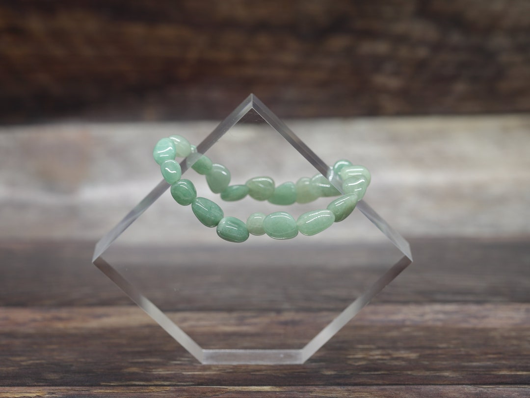 LIGHT Green AVENTURINE aka Aventurine Quartz 7 17.78cm Gemstone Crystal