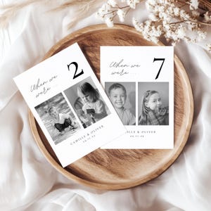 Table photo numéros de mariage, numéros de table de mariage avec photos de bébé, photos d'enfance, modèle de carte de numéro de table, lorsque nous avions l'âge WEDK009