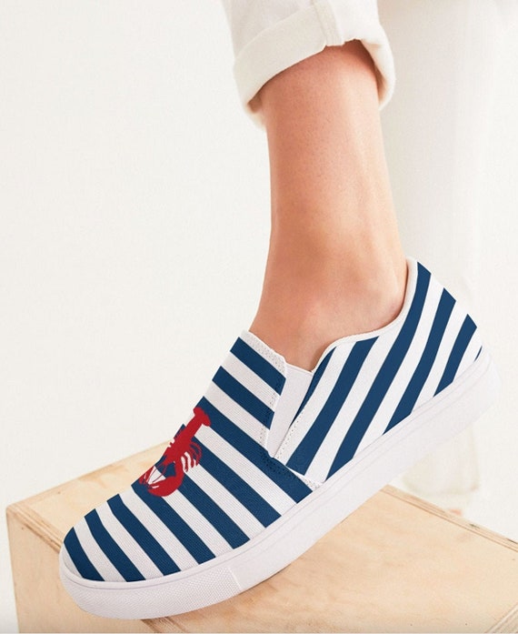 Adokoo Womens Canvas Shoes Casual Cute Sneakers Low Cut Lace up Fashion  Comfortable for Walking, Blue White Stripes, 10 : Amazon.ca: Clothing, Shoes  & Accessories