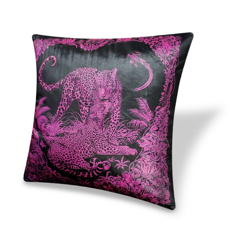 Purple Cushion Cover Decorative Pillow Cover 18x18 In. Digital Printing Velvet Throw Pillow Case for Sofa Chair Bedroom Living Room