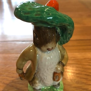 F.Warne & Co, Royal Albert LTD England Vintage Beatrix Potter ‘Benjamin Bunny’ Figurine Made in England 1989 Figure Ornament
