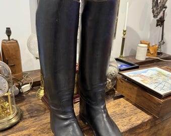 A Pair Of Black Leather Antique Hunting Riding Military Boots With Wooden Trees/Lasts & ring pulls