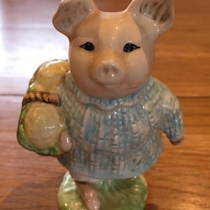 Royal Albert LTD England Beatrix Potter ‘Little Pig Robinson’ Figurine Made in England 1989 Vintage F.Warne & Co Figure Ornament