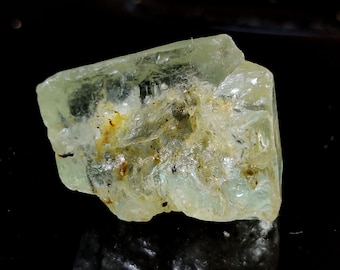 Espécime de cristal de água-marinha bruta, gema não tratada de 22 quilates (19 x 15 mm)