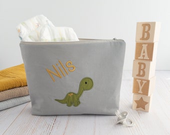 Windeltasche personalisiert in grau mit niedlichem Dino - Babytasche bestickt - personalisierte Wickeltasche - personalisiertes Babygeschenk