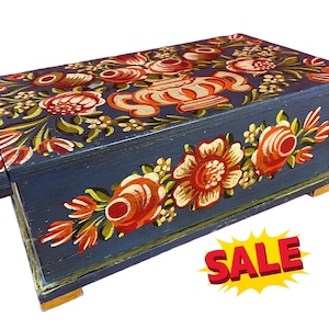 Large Vintage Bauernmalerei Box – Hand Painted Blue German Folk Art Chest – Floral Urn Design – Rustic Storage or Display Piece