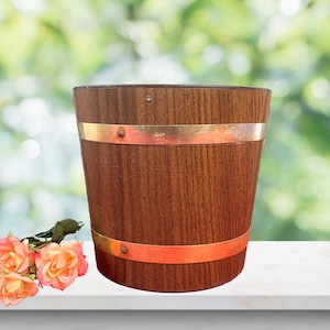 Vintage Blumentopf Pflanzgefäß Kunstholzfass von Emsa 1970er 1980er Jahre Indoor Gartenarbeit Geschenk Idee Kunststoff Pflanzenpflege Blumentopf Rustikal Geschenk Freund