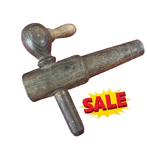 Vintage Wooden Beer Tap Spigot – Rustic Bavarian Barrel Keg Tapper Wine Whisky Pub Decor – Old World Wood Bar Accessory