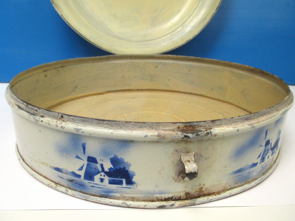 Antique Enamel Bread Box Round Tin With Handle 14 1920s Etsy