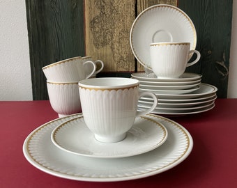 One Vintage Cups Saucers Plates 6 Sets Available 1960s Bavarian Porcelain Hutschenreuther Elite Peseta Gold Rim Tea Trio Coffee Cup Service